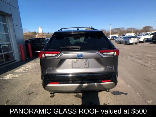 2023 Toyota RAV4 Hybrid SE