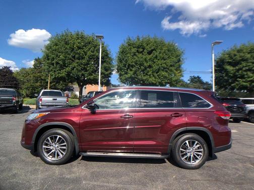 2017 Toyota Highlander XLE
