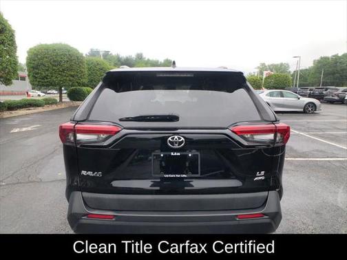 2019 Toyota RAV4 LE