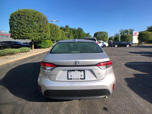 Classic Silver Metallic 2023 Toyota Corolla LE