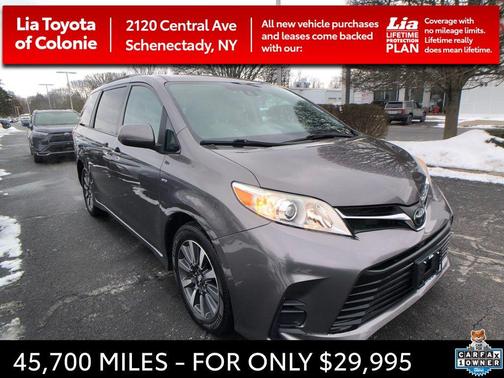2020 Toyota Sienna LE