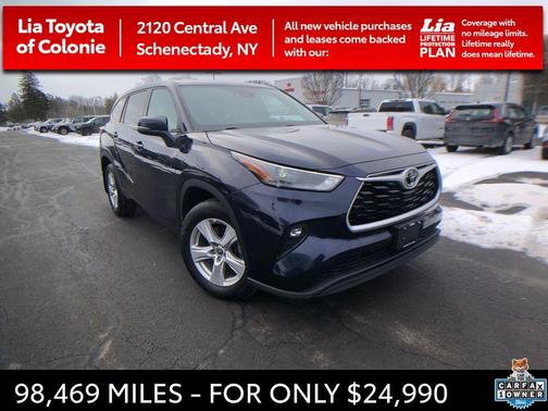 2022 Toyota Highlander LE