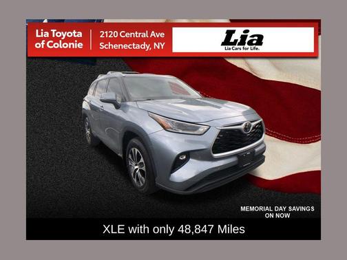 Moon Dust 2021 Toyota Highlander XLE