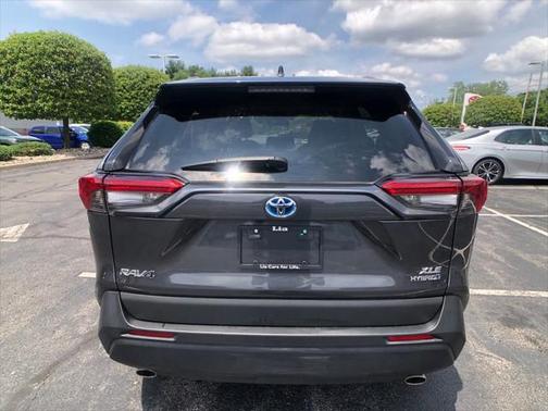2021 Toyota RAV4 Hybrid XLE