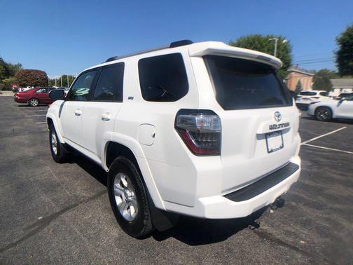 2024 Toyota 4Runner SR5