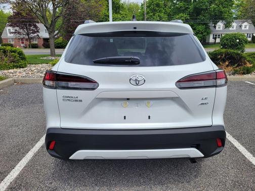 Wind Chill Pearl 2026 Toyota Corolla Cross LE