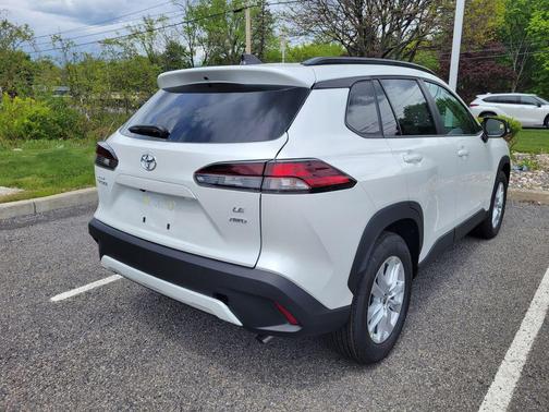 Wind Chill Pearl 2026 Toyota Corolla Cross LE