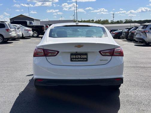 2021 Chevrolet Malibu FWD LT