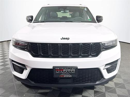 2024 Jeep Grand Cherokee Laredo