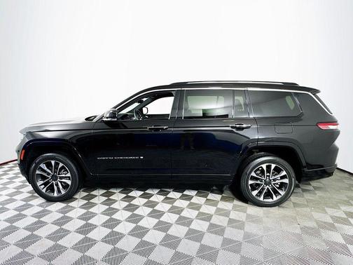 Diamond Black 2022 Jeep Grand Cherokee L Overland