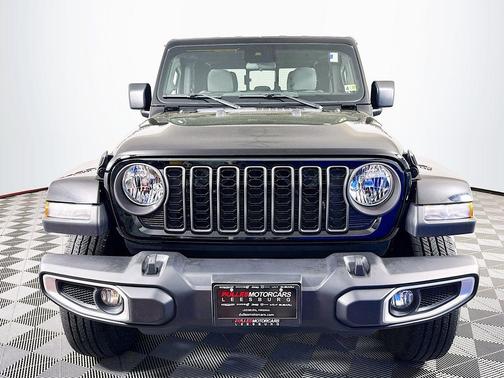 Black Clearcoat 2024 Jeep Gladiator Sport