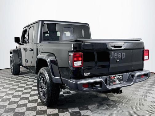 Black Clearcoat 2024 Jeep Gladiator Sport