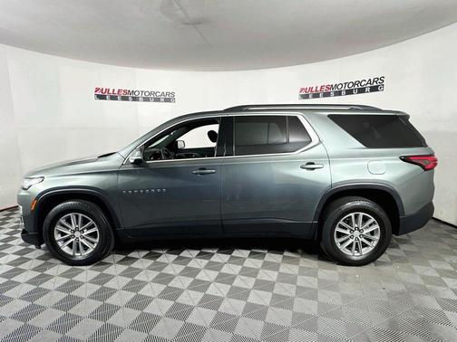Silver Sage 2022 Chevrolet Traverse LT Cloth