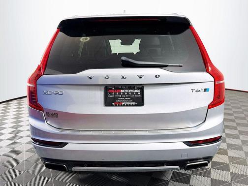 Electric Silver Metallic 2017 Volvo XC90 T6 R-Design