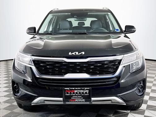 Cherry Black 2023 Kia Seltos S