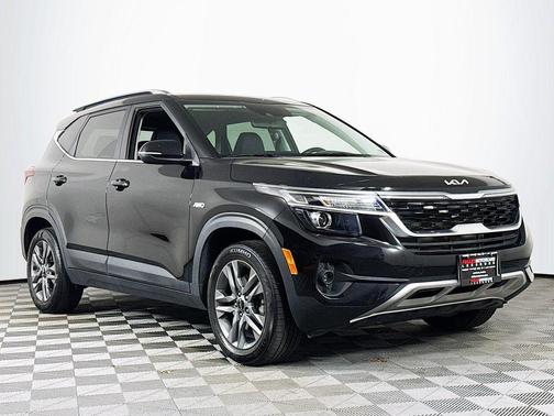 Cherry Black 2023 Kia Seltos S