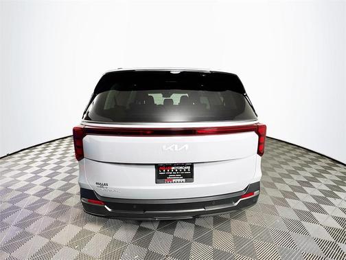 2025 Kia Carnival SX