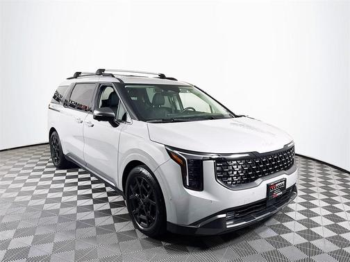 2025 Kia Carnival SX