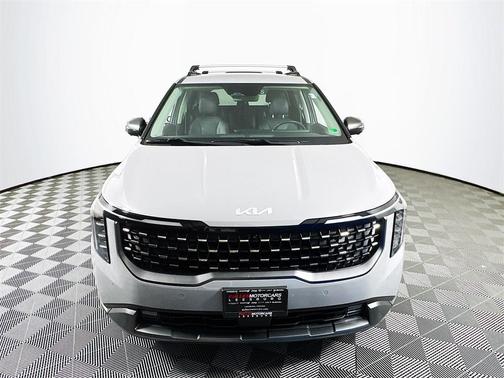 2025 Kia Carnival SX