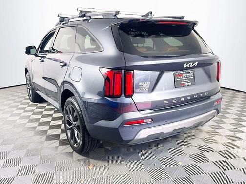 2022 Kia Sorento SX