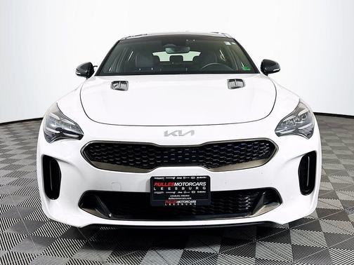 2023 Kia Stinger GT-Line