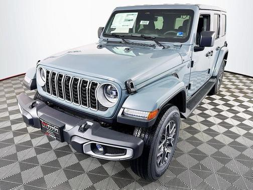 Anvil Clearcoat 2026 Jeep Wrangler Sahara
