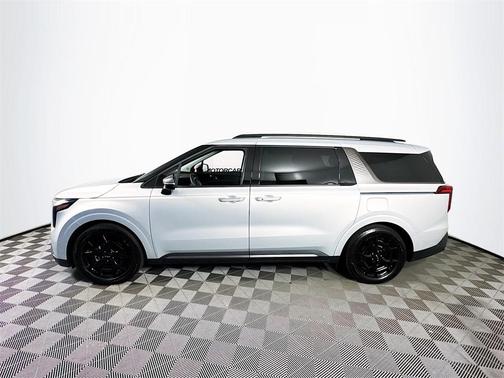 2025 Kia Carnival SX Prestige