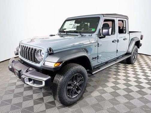 2026 Jeep Gladiator Sport