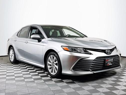 Celestial Silver Metallic 2022 Toyota Camry LE