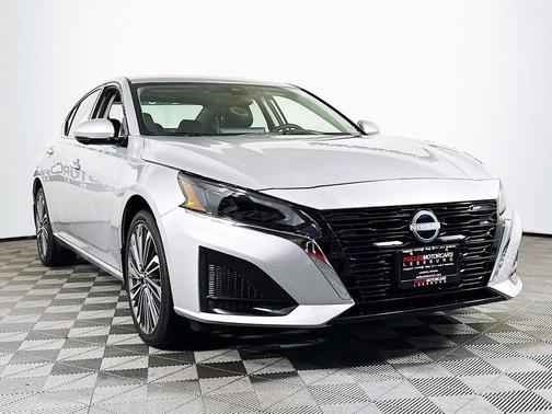 2025 Nissan Altima SL