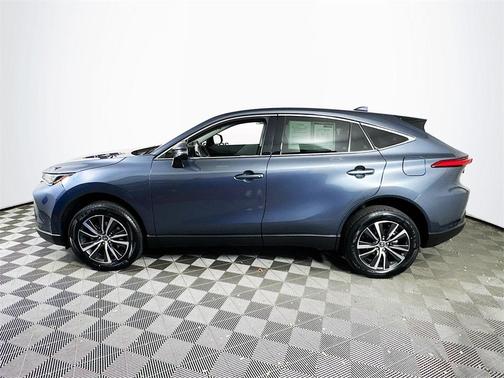 2022 Toyota Venza LE