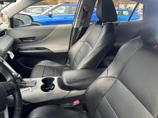 2022 Toyota Venza LE