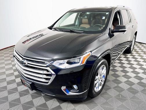 Mosaic Black Metallic 2019 Chevrolet Traverse High Country
