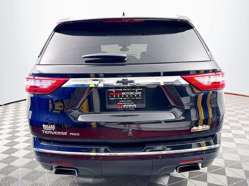 Mosaic Black Metallic 2019 Chevrolet Traverse High Country