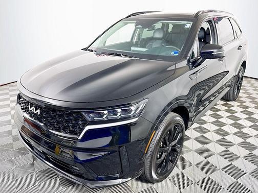 Ebony Black 2023 Kia Sorento SX