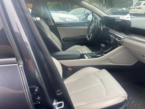 2021 Kia K5 EX