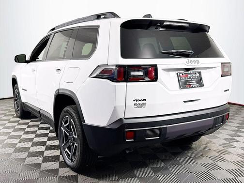 Bright White Clearcoat 2026 Jeep Cherokee LAREDO/LIMITED