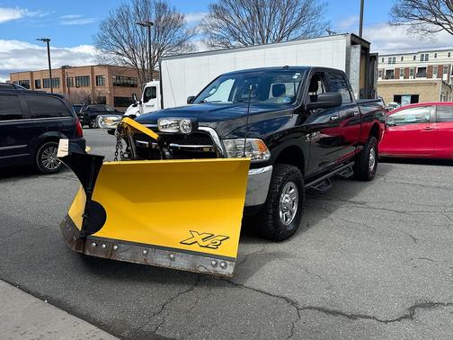 Black Clearcoat 2014 RAM 2500 SLT