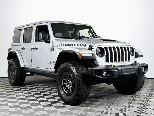 Silver Zynith Clear-Coat 2023 Jeep Wrangler Rubicon 392