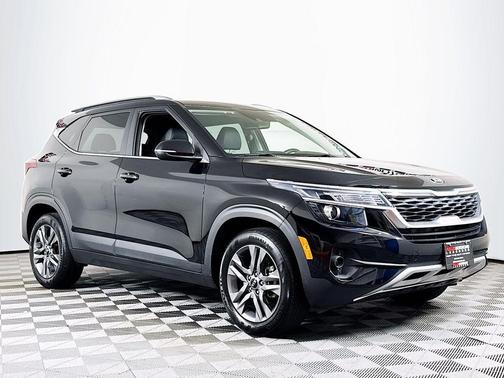 Cherry Black 2021 Kia Seltos S