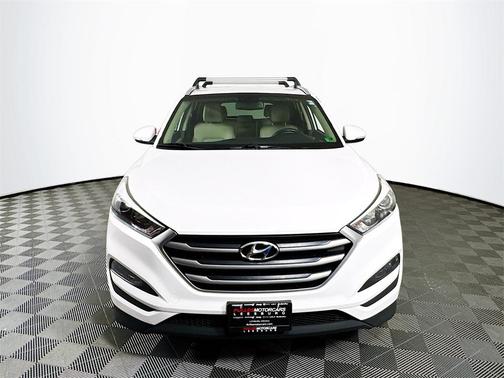 2017 Hyundai TUCSON SE Plus