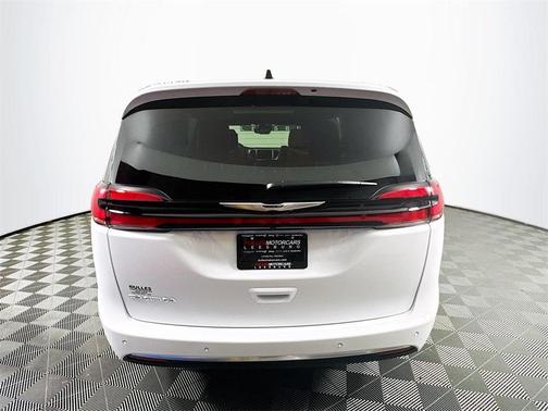 2025 Chrysler Pacifica Pinnacle