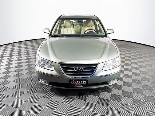 2010 Hyundai SONATA Limited