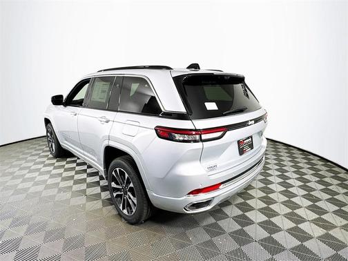 2025 Jeep Grand Cherokee Overland