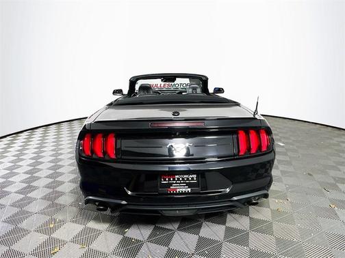 2023 Ford Mustang EcoBoost Premium