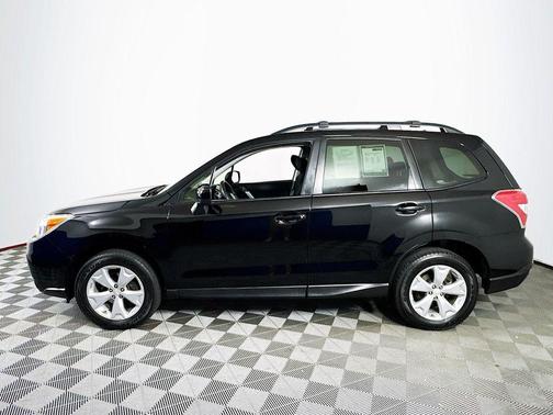 Crystal Black Silica 2015 Subaru Forester 2.5i Premium