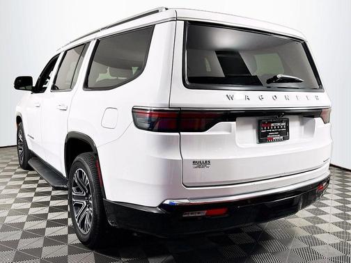 Bright White Clearcoat 2024 Jeep Wagoneer Series II