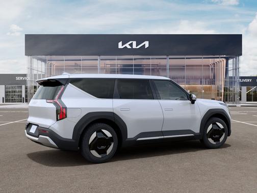 White Pearl 2026 Kia EV9 Light Long Range