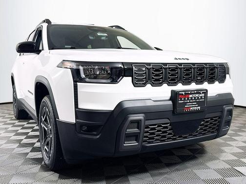 Bright White Clearcoat 2026 Jeep Cherokee LAREDO/LIMITED