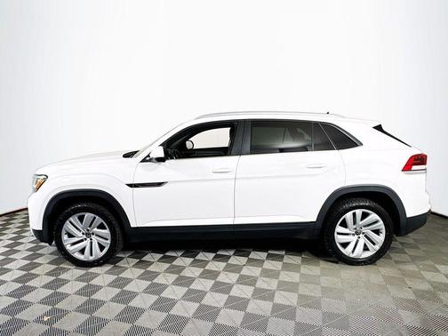 Pure White 2020 Volkswagen Atlas Cross Sport 2.0T SE w/Technology